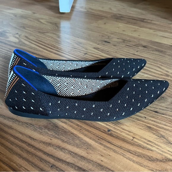 Rothy's Points in "Ivory Dot," black with ivory dots, EUC, size 8 - Picture 4 of 10